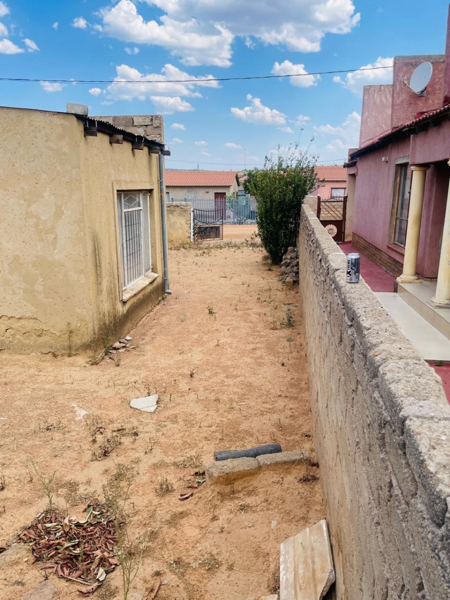 1 Bedroom Property for Sale in Soshanguve YY Gauteng