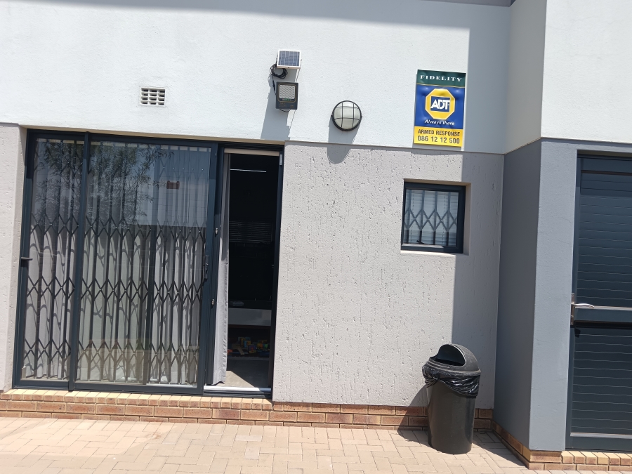 3 Bedroom Property for Sale in Thatchfield Estate Gauteng