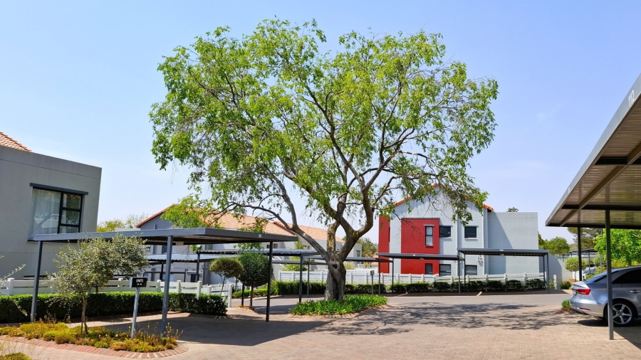 2 Bedroom Property for Sale in Beverley Gauteng