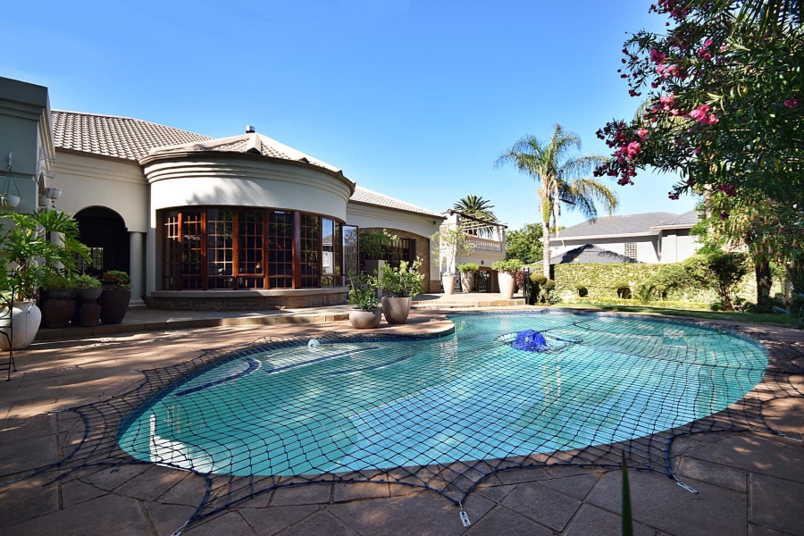 5 Bedroom Property for Sale in Greenside Gauteng