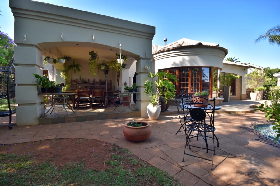 5 Bedroom Property for Sale in Greenside Gauteng