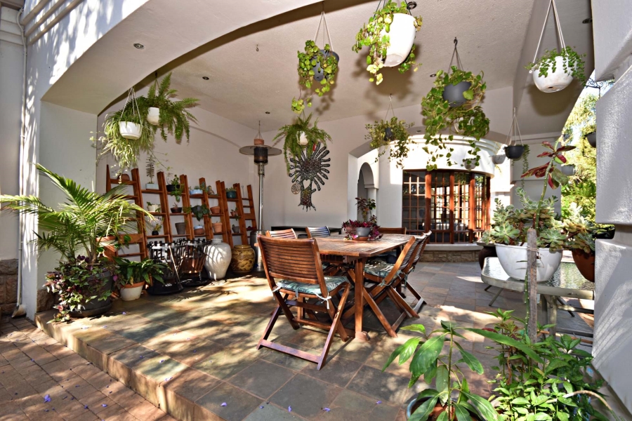 5 Bedroom Property for Sale in Greenside Gauteng