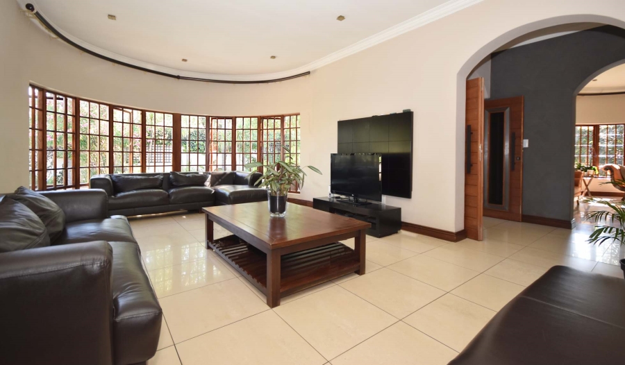 5 Bedroom Property for Sale in Greenside Gauteng