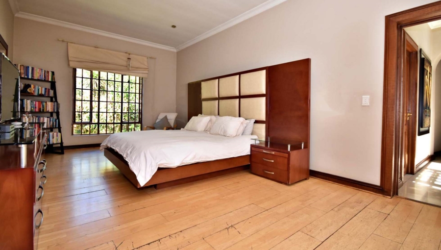 5 Bedroom Property for Sale in Greenside Gauteng