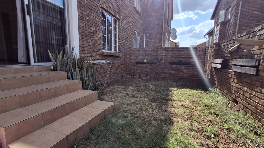 2 Bedroom Property for Sale in West Park Gauteng