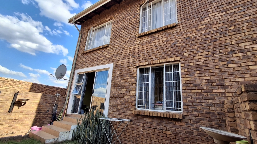 2 Bedroom Property for Sale in West Park Gauteng