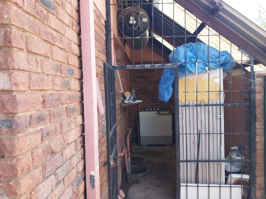 2 Bedroom Property for Sale in Hermanstad Gauteng