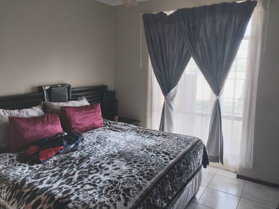 2 Bedroom Property for Sale in Hermanstad Gauteng