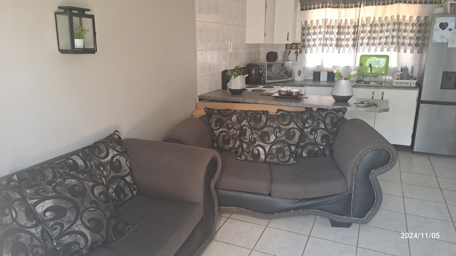 To Let 3 Bedroom Property for Rent in Mountain View Gauteng