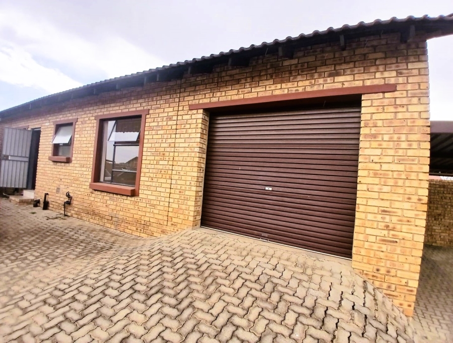 2 Bedroom Property for Sale in Riversdale Gauteng