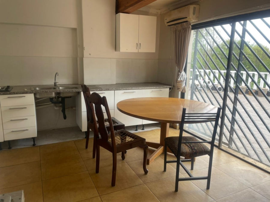 To Let 1 Bedroom Property for Rent in Glen Donald A H Gauteng