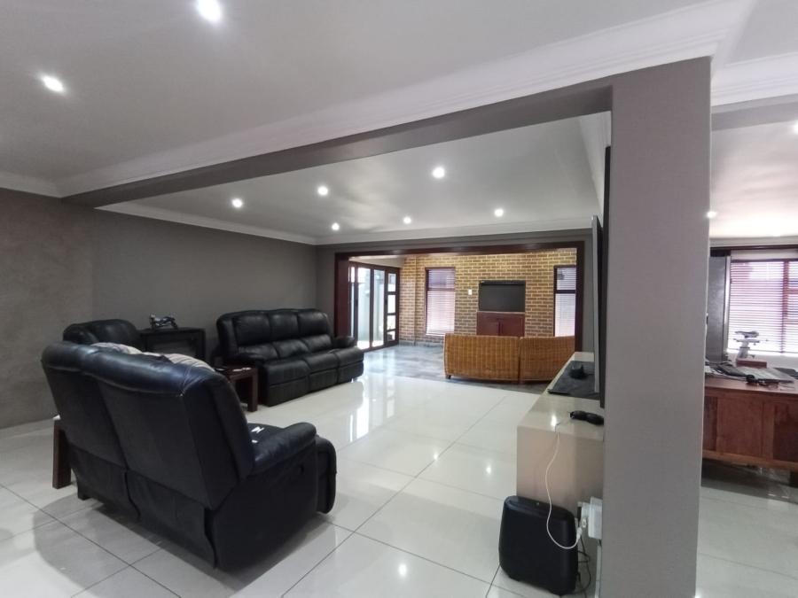 3 Bedroom Property for Sale in Vanderbijlpark SW 5 Gauteng