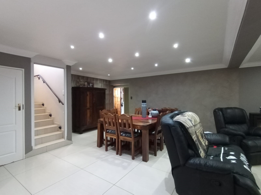 3 Bedroom Property for Sale in Vanderbijlpark SW 5 Gauteng