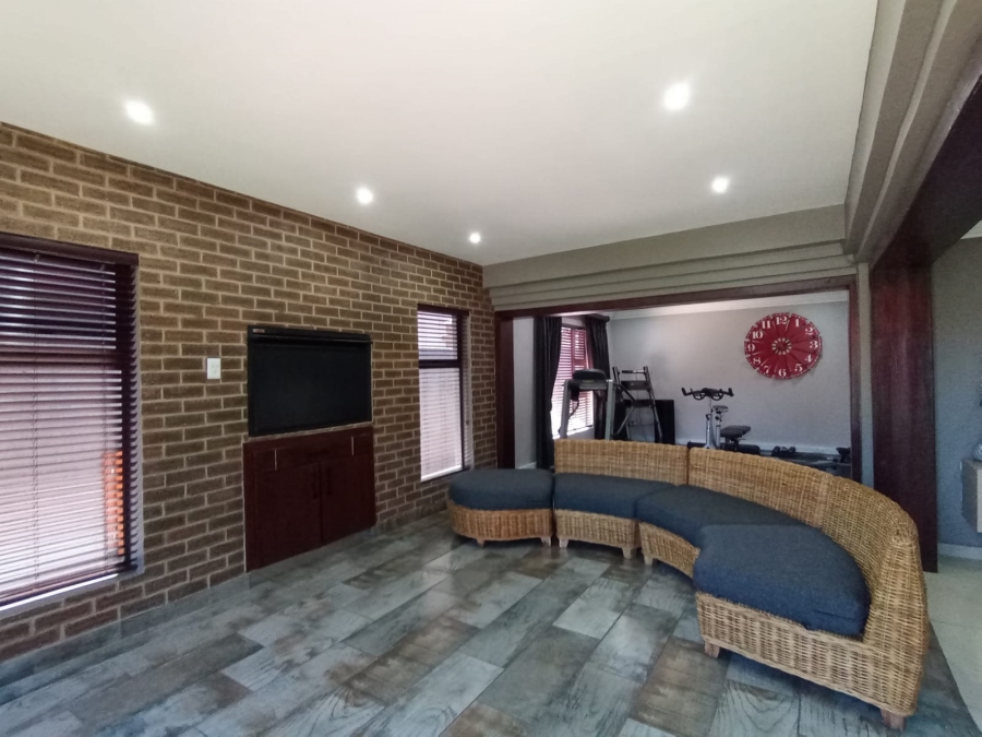 3 Bedroom Property for Sale in Vanderbijlpark SW 5 Gauteng