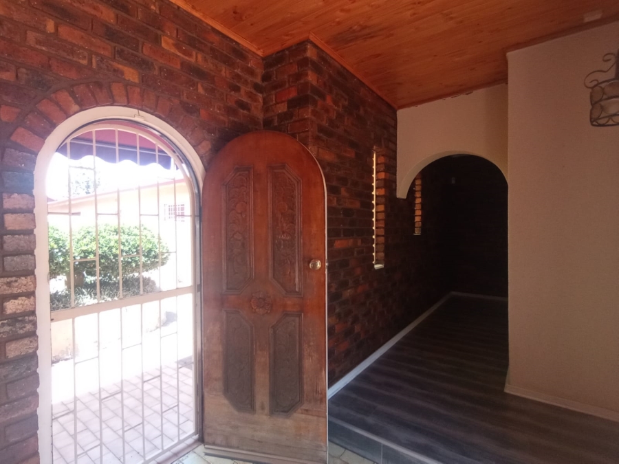 4 Bedroom Property for Sale in Three Rivers East Gauteng