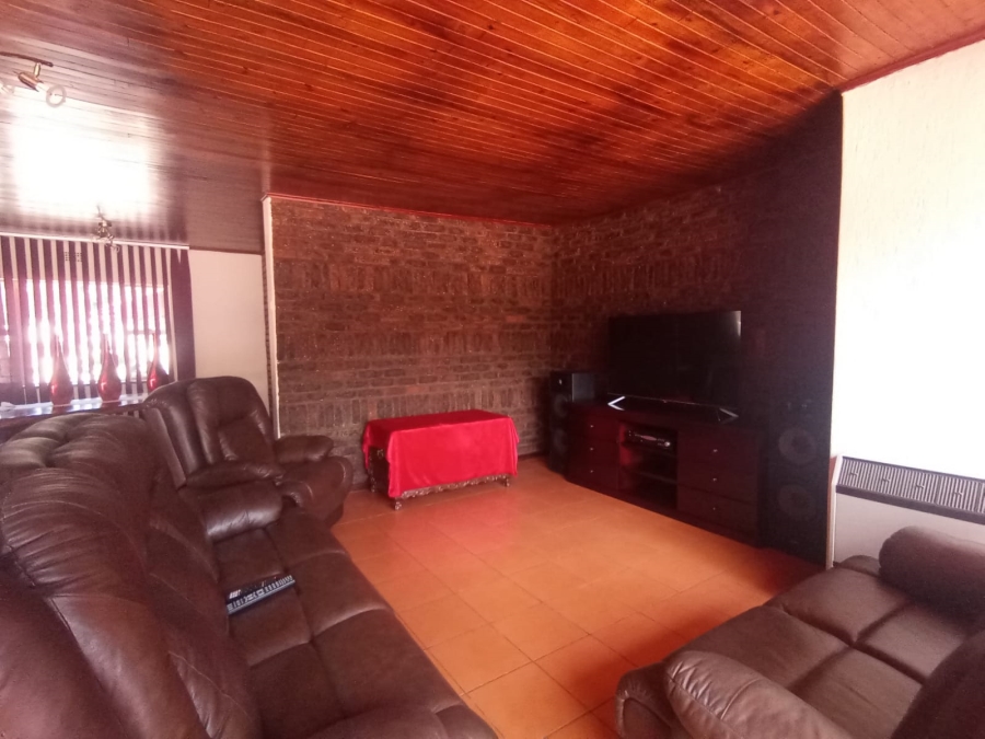 4 Bedroom Property for Sale in Three Rivers East Gauteng