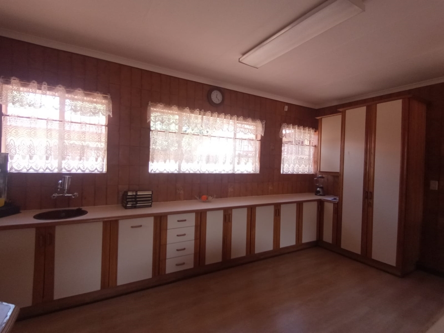 4 Bedroom Property for Sale in Three Rivers East Gauteng