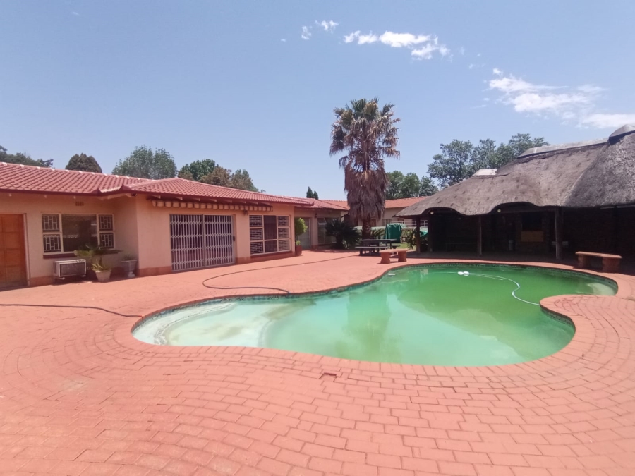 4 Bedroom Property for Sale in Three Rivers East Gauteng