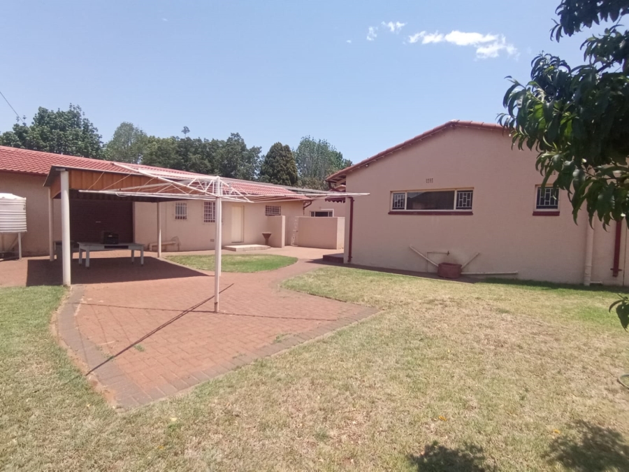 4 Bedroom Property for Sale in Three Rivers East Gauteng