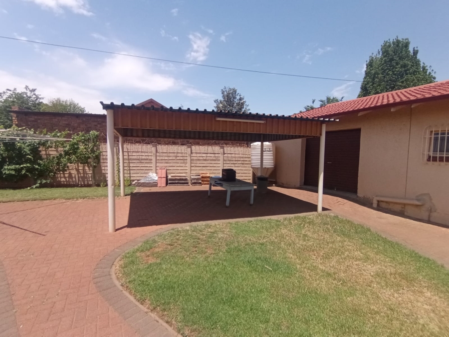 4 Bedroom Property for Sale in Three Rivers East Gauteng