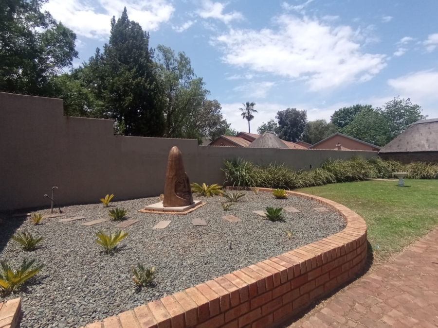 4 Bedroom Property for Sale in Three Rivers East Gauteng