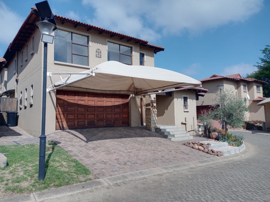 3 Bedroom Property for Sale in Risiville Gauteng