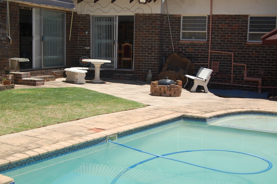 3 Bedroom Property for Sale in Rant En Dal Gauteng