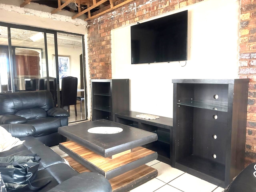 3 Bedroom Property for Sale in Moleleki Gauteng