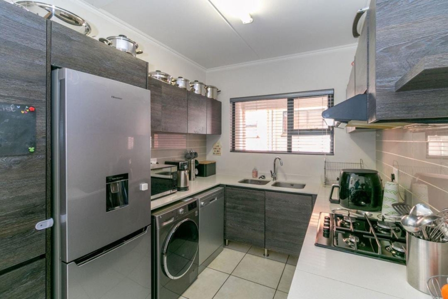 3 Bedroom Property for Sale in Oakdene Gauteng