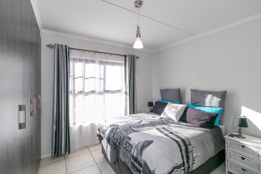 3 Bedroom Property for Sale in Oakdene Gauteng