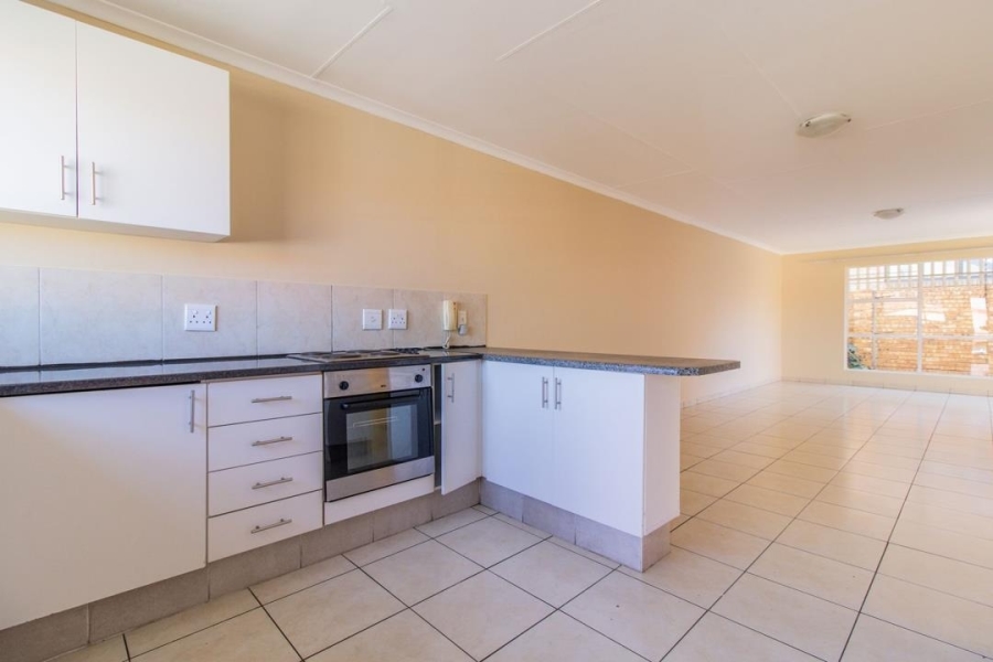 2 Bedroom Property for Sale in Liefde en Vrede Gauteng