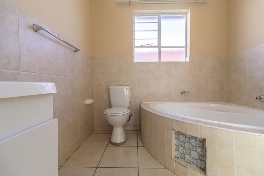 2 Bedroom Property for Sale in Liefde en Vrede Gauteng