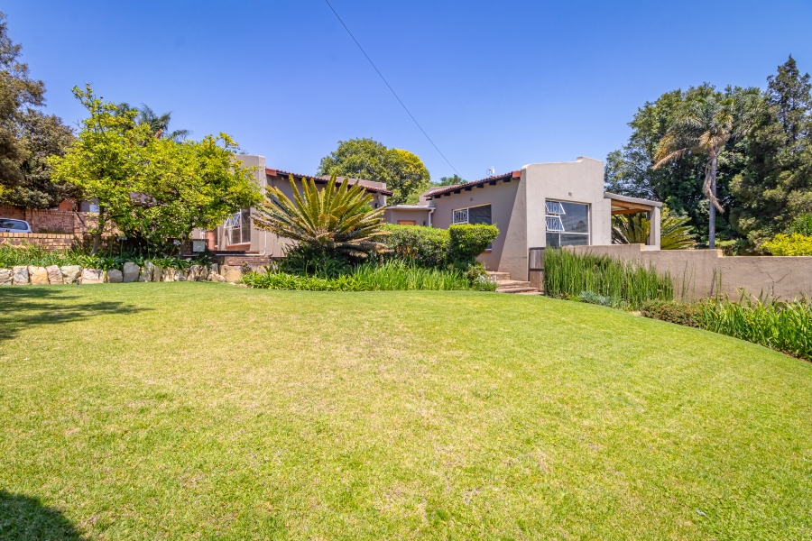 6 Bedroom Property for Sale in Constantia Kloof Gauteng