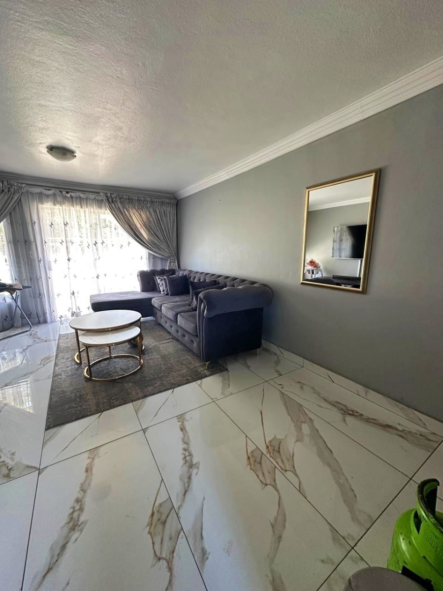 2 Bedroom Property for Sale in Willow Park Manor Gauteng