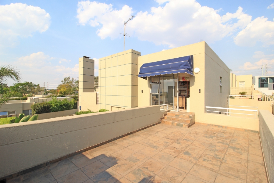 3 Bedroom Property for Sale in Sunninghill Gauteng