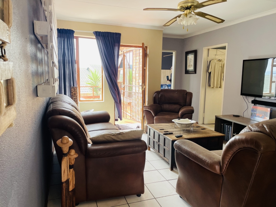 3 Bedroom Property for Sale in Rangeview Gauteng