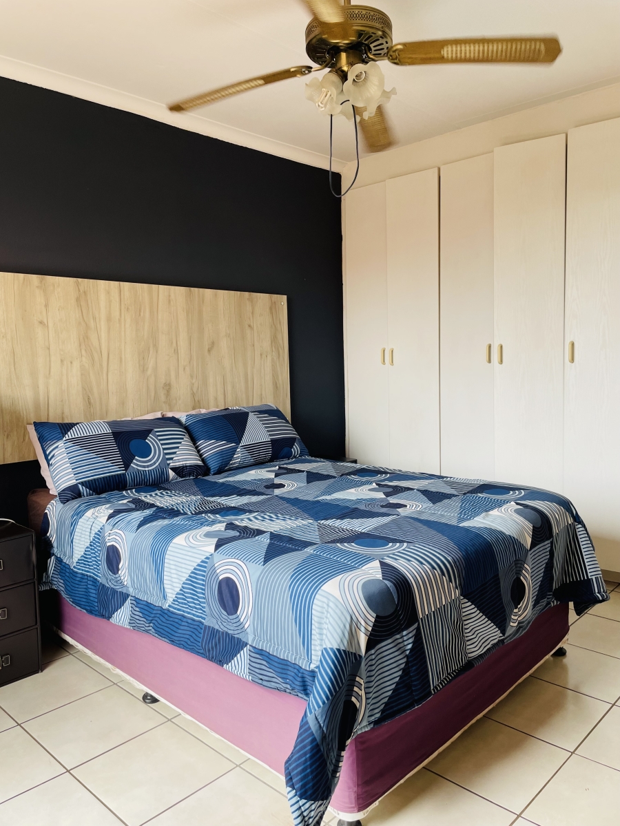 3 Bedroom Property for Sale in Rangeview Gauteng