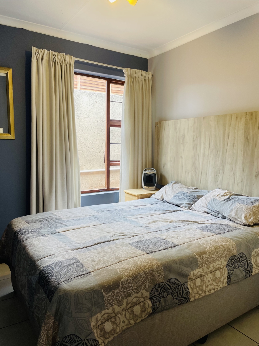 3 Bedroom Property for Sale in Rangeview Gauteng