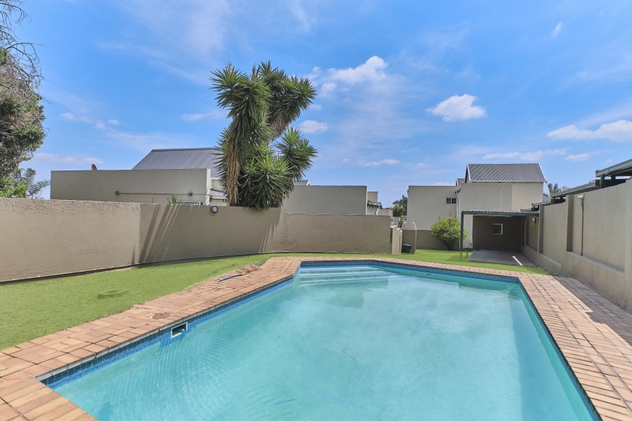 3 Bedroom Property for Sale in Radiokop Gauteng