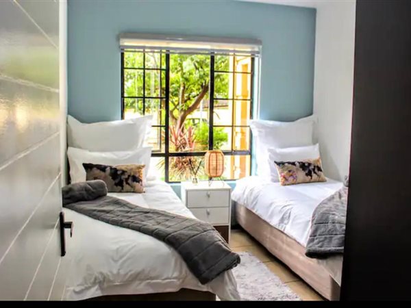 To Let 2 Bedroom Property for Rent in Ferndale Gauteng