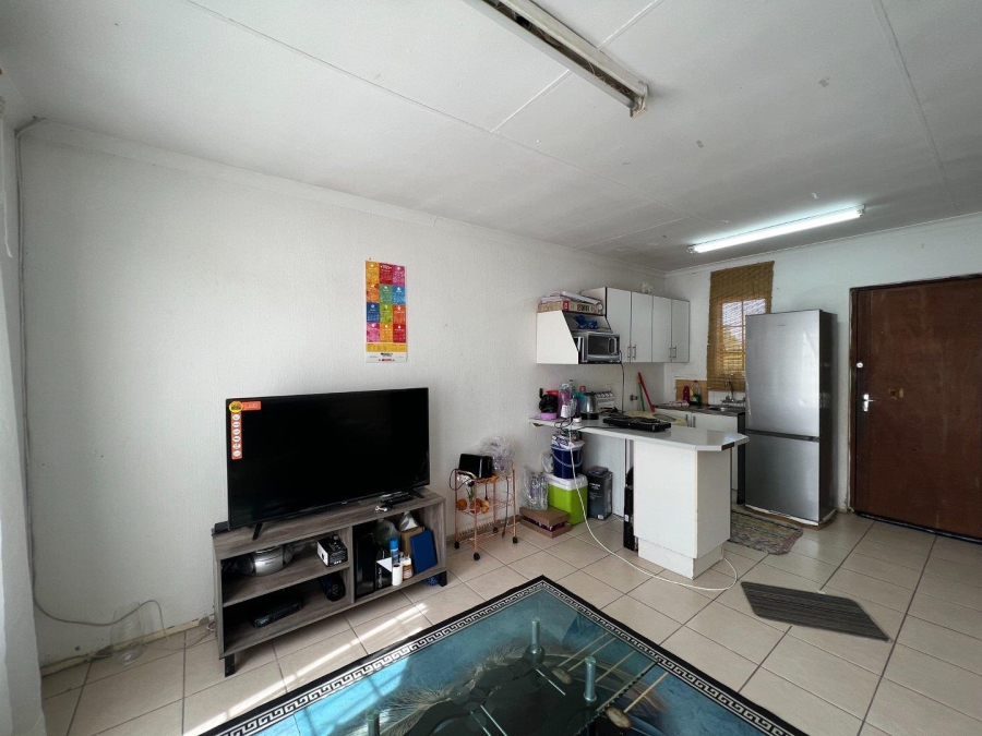 2 Bedroom Property for Sale in Albermarle Gauteng