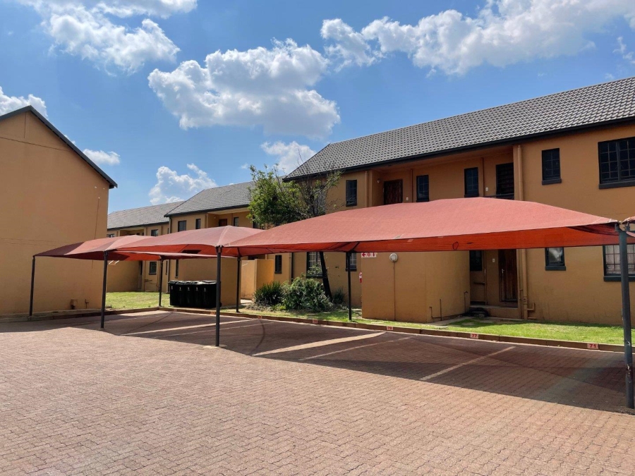 2 Bedroom Property for Sale in Albermarle Gauteng