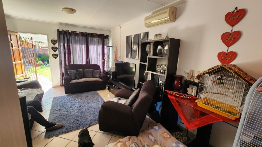 3 Bedroom Property for Sale in Annlin Gauteng