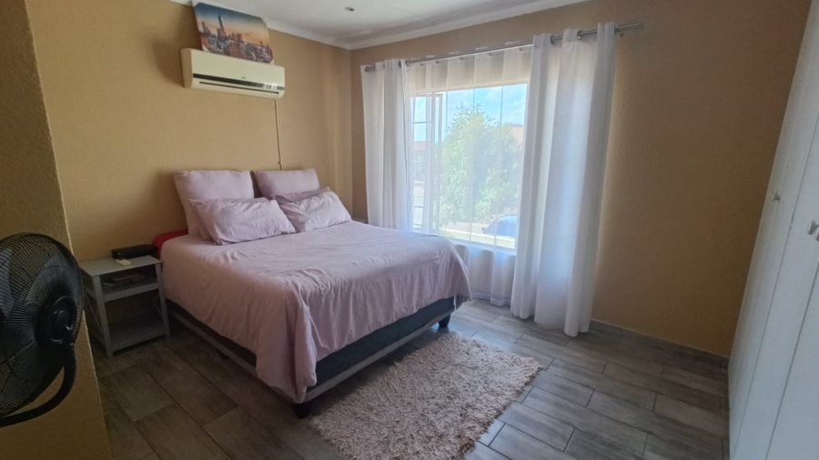 2 Bedroom Property for Sale in Annlin Gauteng