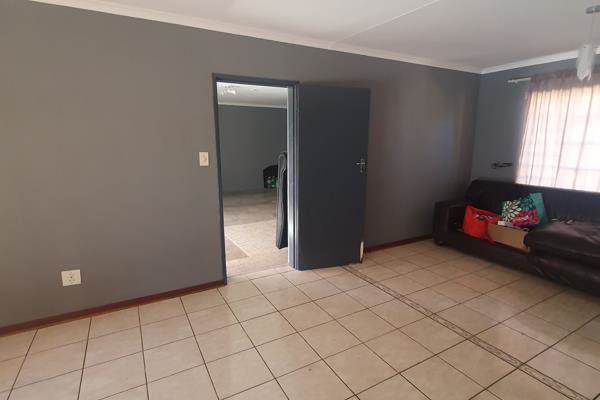 To Let 3 Bedroom Property for Rent in Dorandia Gauteng