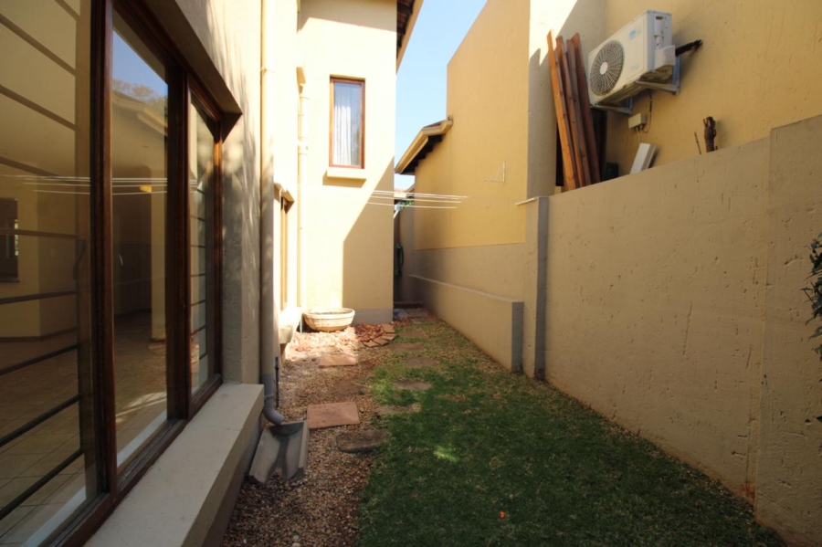 To Let 3 Bedroom Property for Rent in Rivonia Gauteng