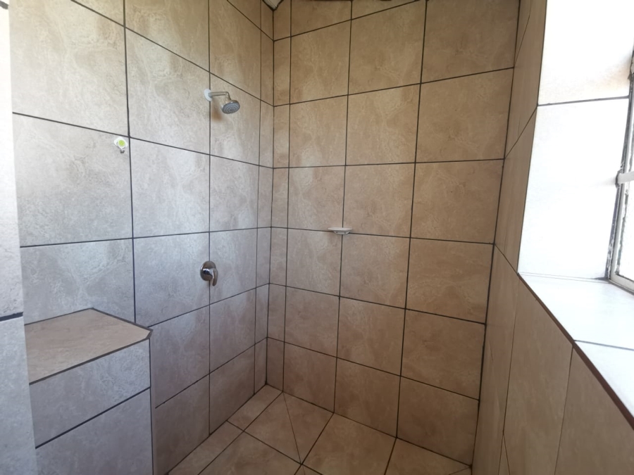 1 Bedroom Property for Sale in Krugersdorp North Gauteng