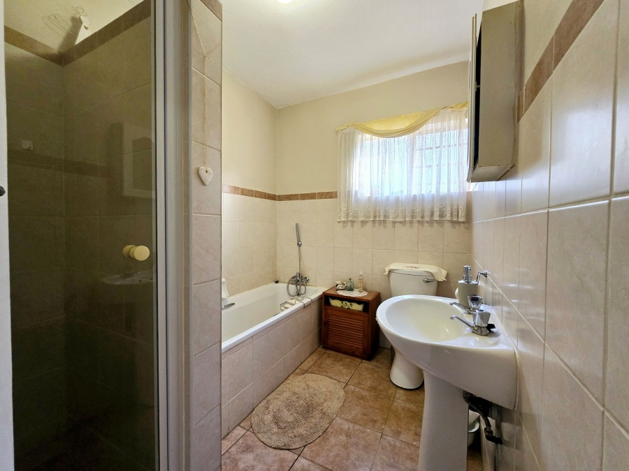 2 Bedroom Property for Sale in Montana Gauteng