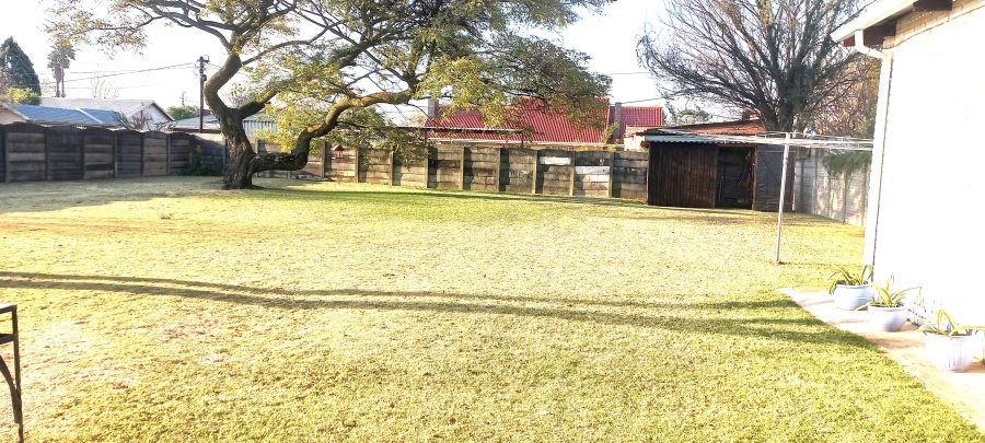 3 Bedroom Property for Sale in Selcourt Gauteng