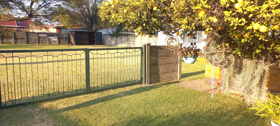 3 Bedroom Property for Sale in Selcourt Gauteng